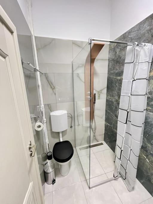 Apartament In Centrul Istoric Oradea Zewnętrze zdjęcie