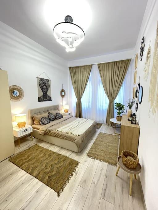 Apartament In Centrul Istoric Oradea Zewnętrze zdjęcie